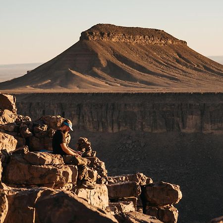 ホテル Bivouac Les Nomades & Foum Zguid To Chegaga Tours エクステリア 写真