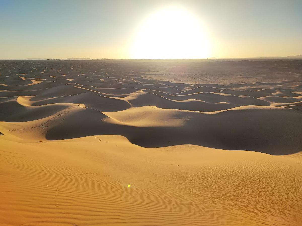 ホテル Bivouac Les Nomades & Foum Zguid To Chegaga Tours エクステリア 写真