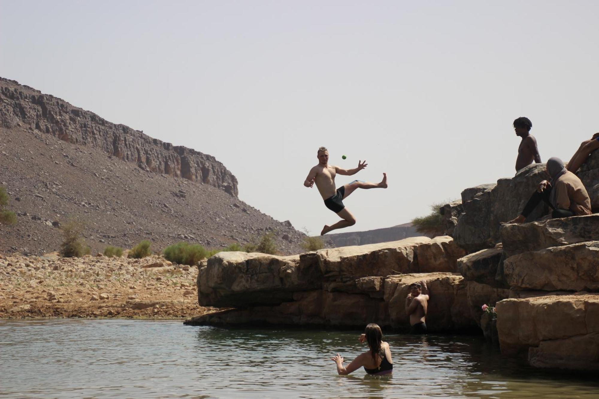 ホテル Bivouac Les Nomades & Foum Zguid To Chegaga Tours エクステリア 写真