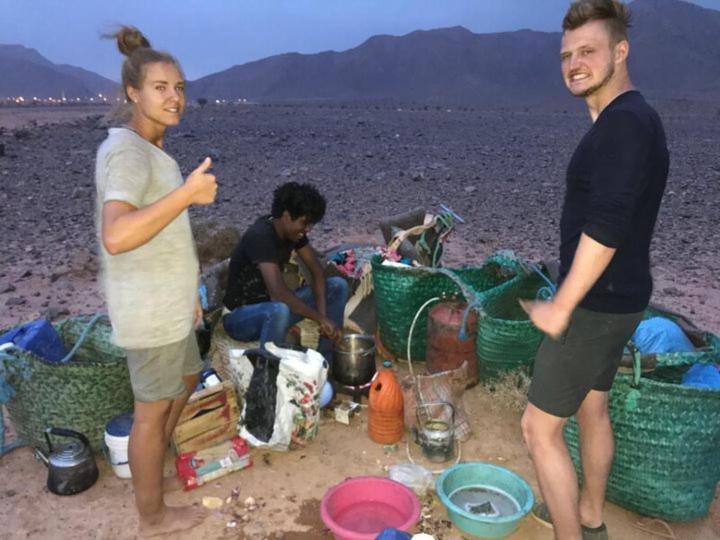 ホテル Bivouac Les Nomades & Foum Zguid To Chegaga Tours エクステリア 写真