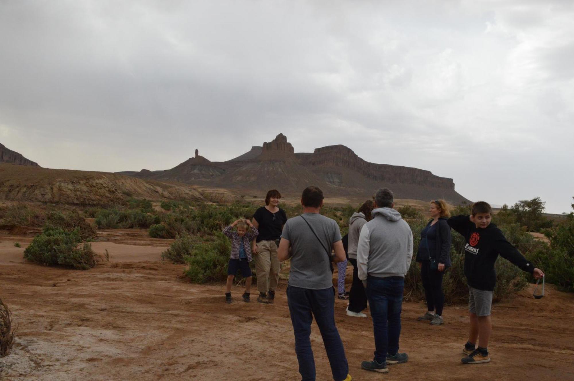 ホテル Bivouac Les Nomades & Foum Zguid To Chegaga Tours エクステリア 写真