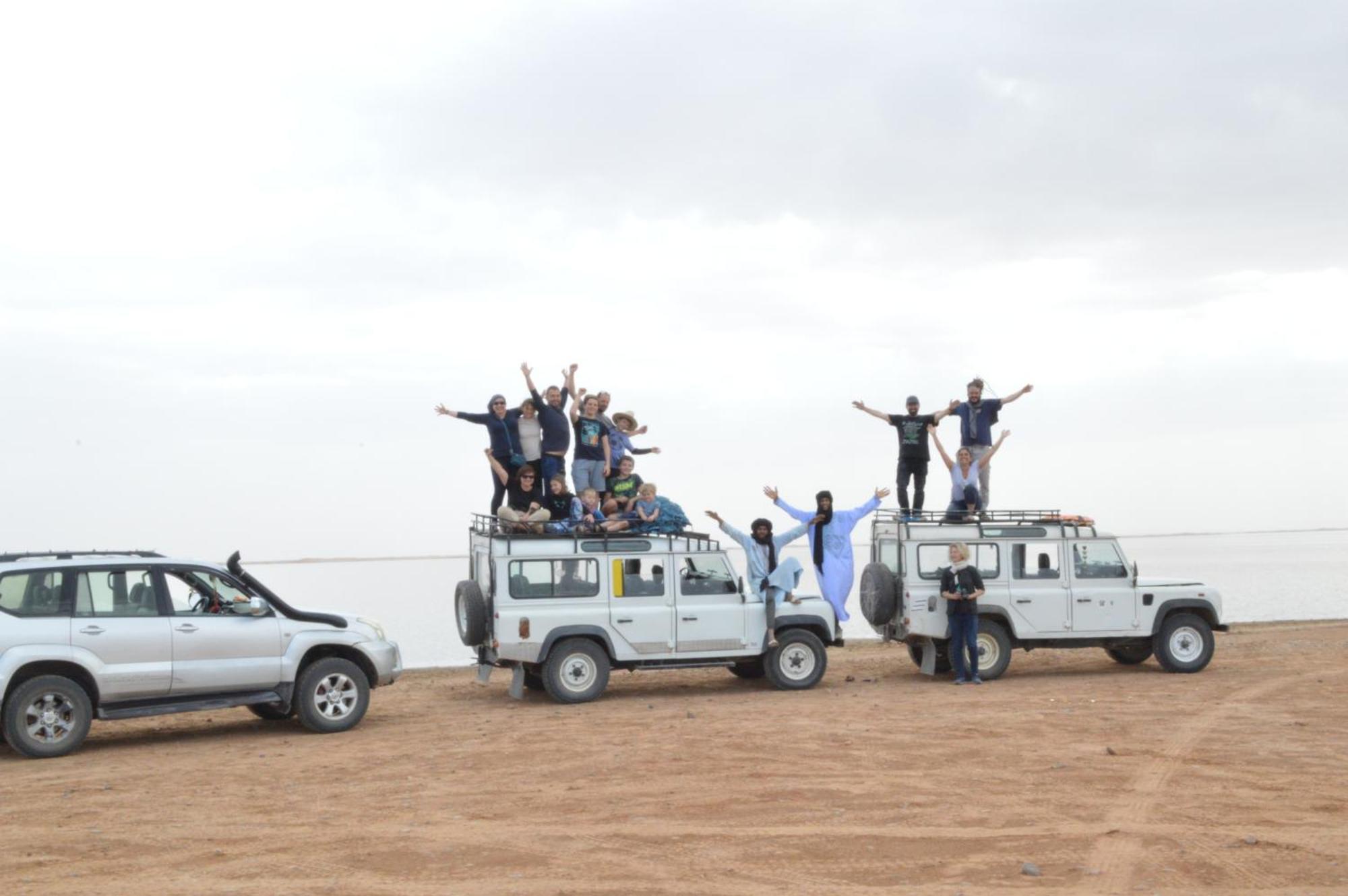 ホテル Bivouac Les Nomades & Foum Zguid To Chegaga Tours エクステリア 写真