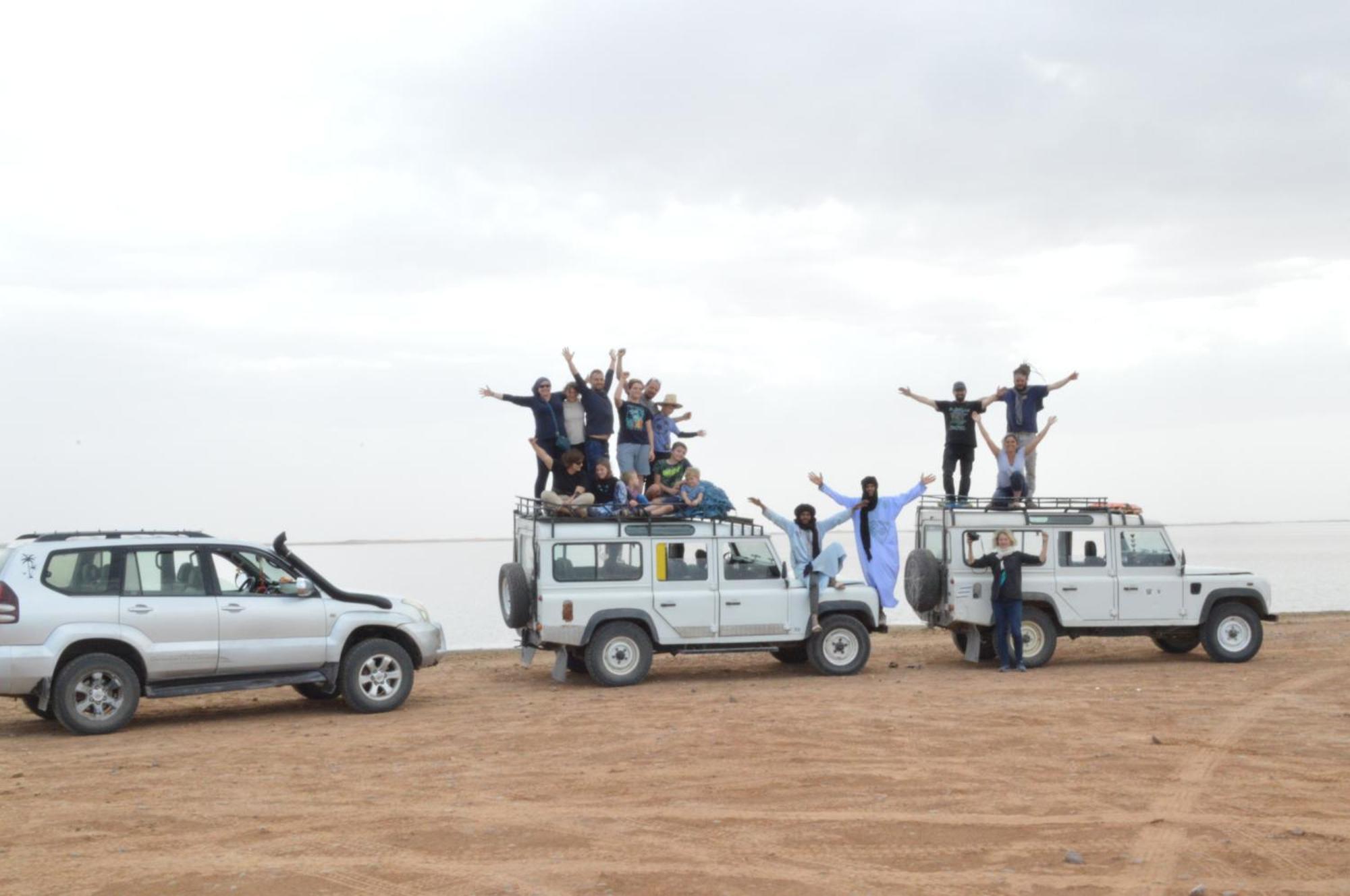 ホテル Bivouac Les Nomades & Foum Zguid To Chegaga Tours エクステリア 写真